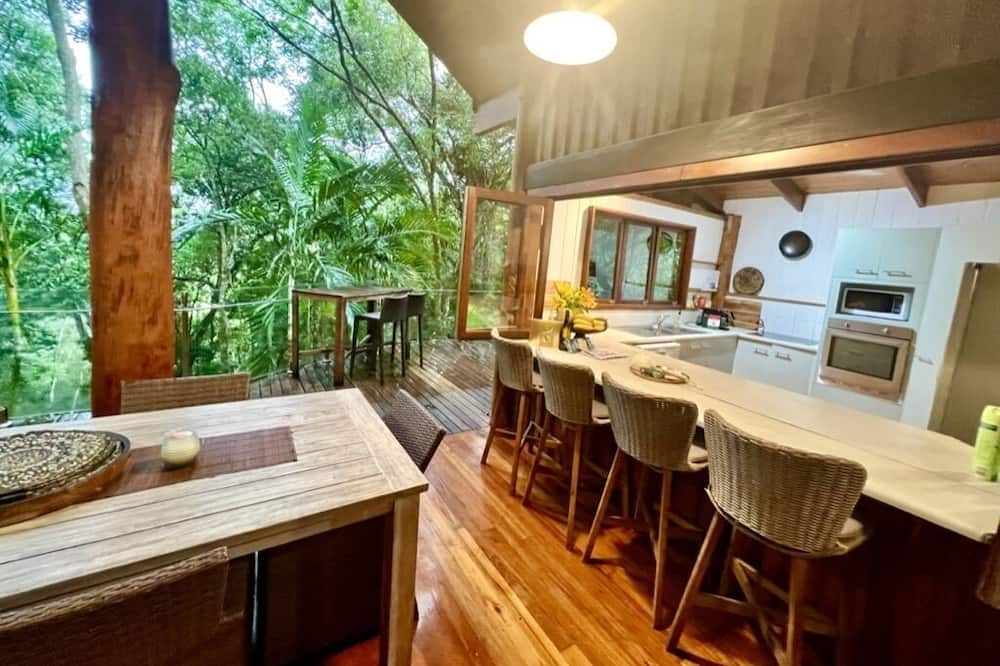 Photo of Kitchen in Barron Gorge