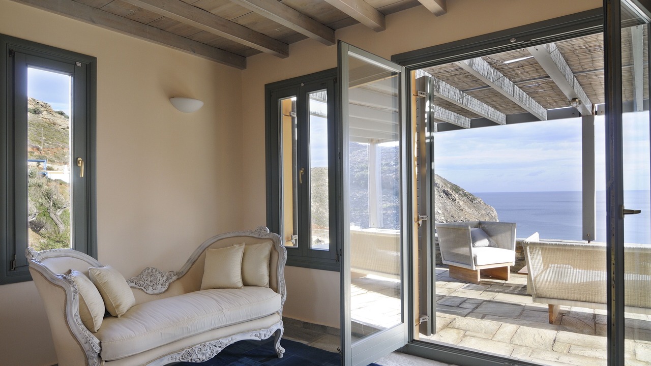 Photo of Livingroom in Andros