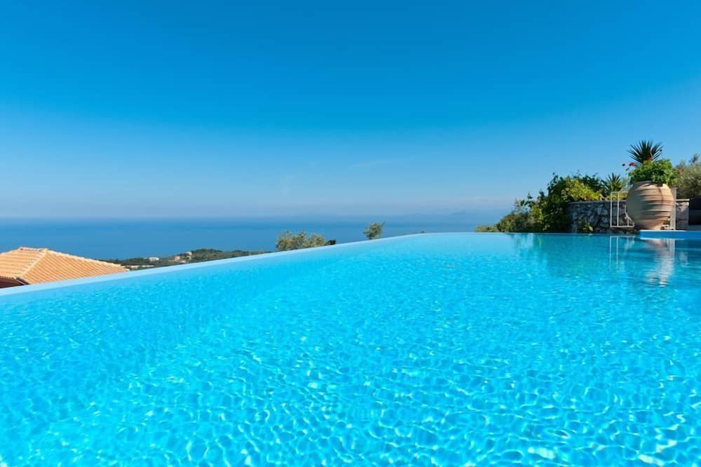 Photo of Outdoor in Kavallos