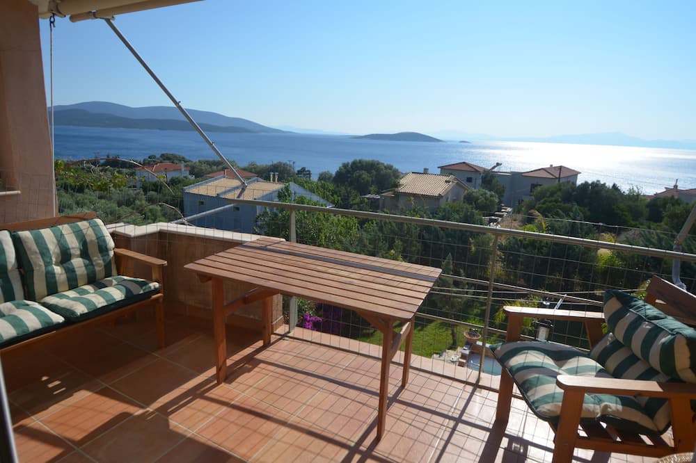 Photo of Patio Balcony in Marmari