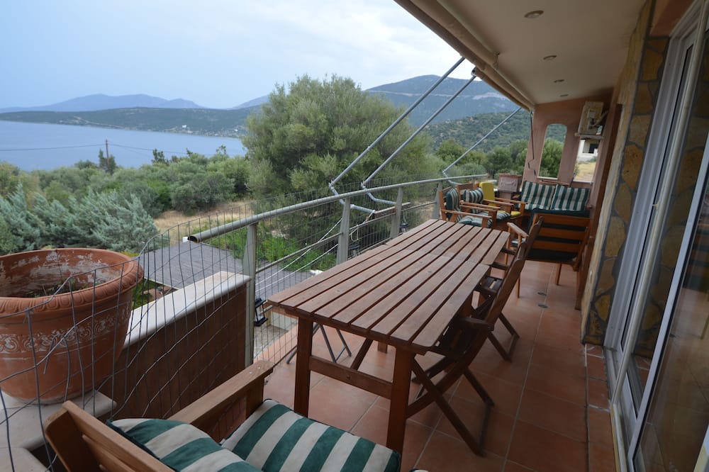 Photo of Patio Balcony in Marmari