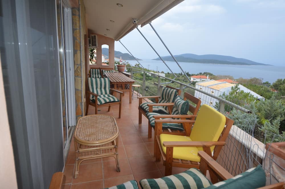 Photo of Patio Balcony in Marmari
