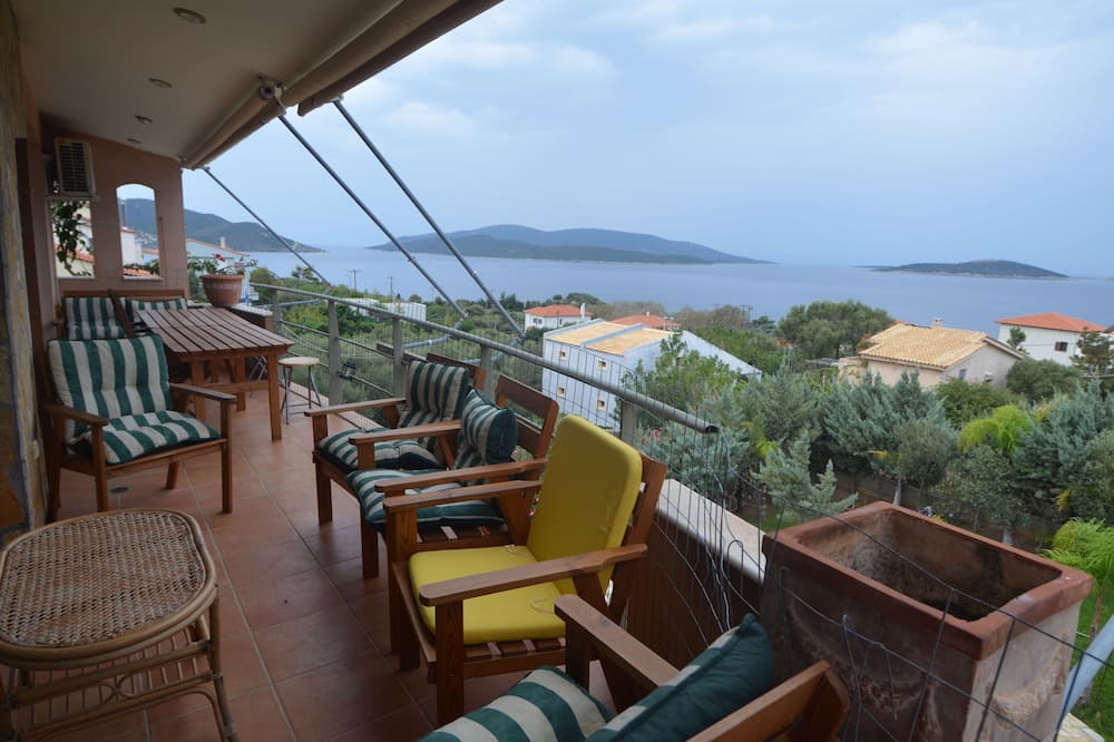 Photo of Patio Balcony in Marmari