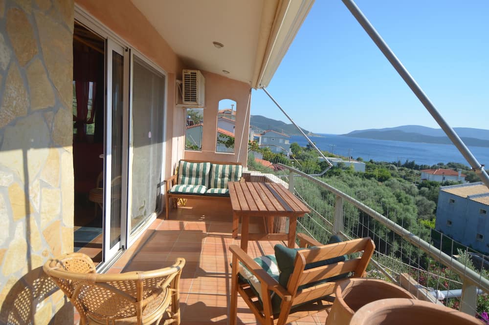 Photo of Patio Balcony in Marmari