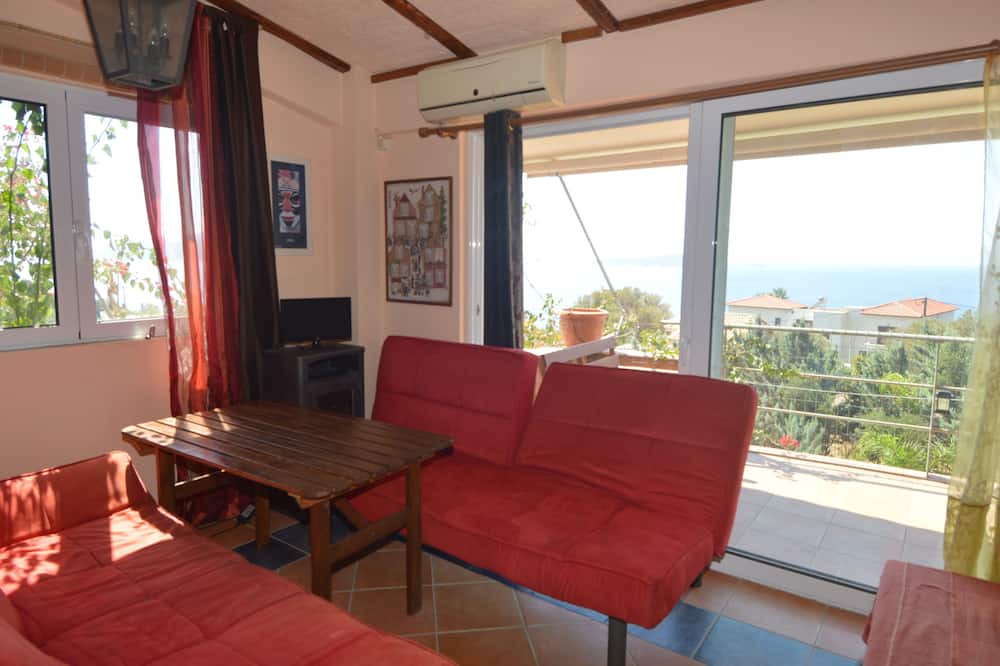 Photo of Livingroom in Marmari