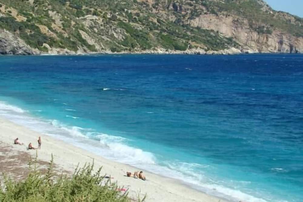 Photo of Others in Eretria