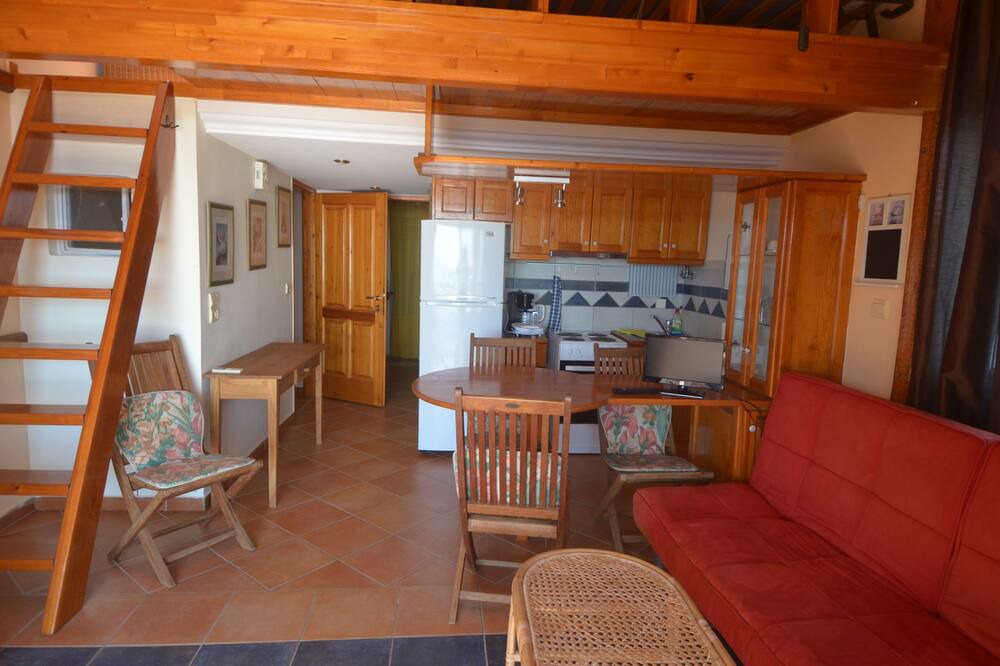 Photo of Bedroom in Marmari