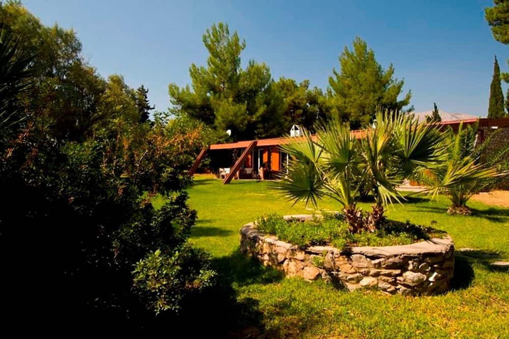 Photo of Outdoor in Eretria