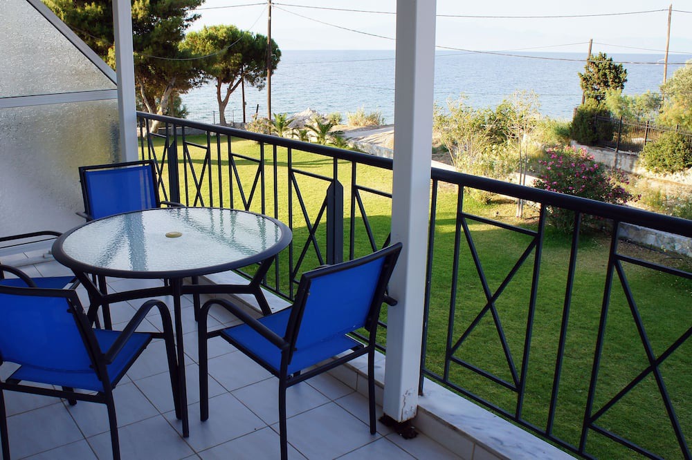 Photo of Patio Balcony in Sarakiniko