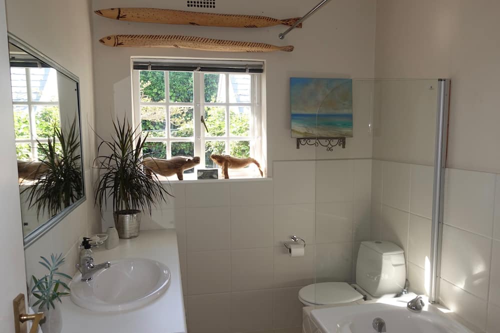 Photo of Bathroom in Scott Estate