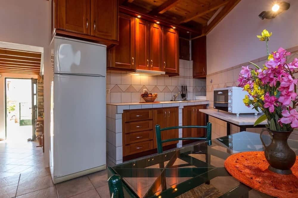 Photo of Kitchen in Votsi
