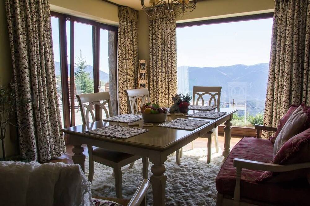 Photo of Others in Arachova