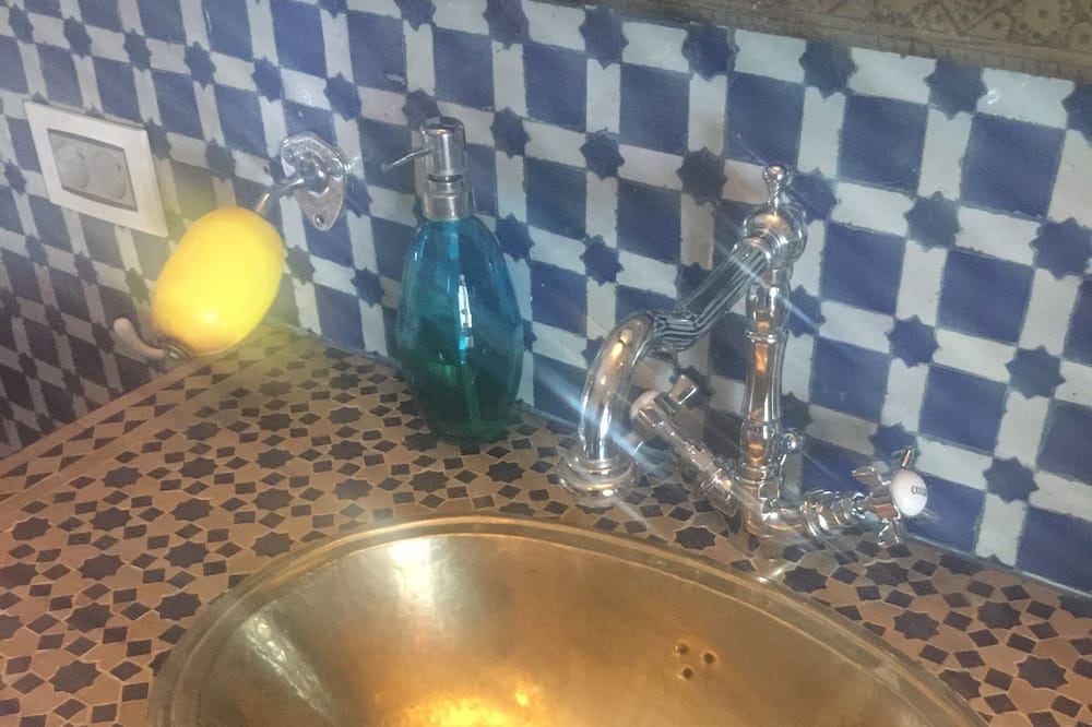 Photo of Bathroom in Anidri