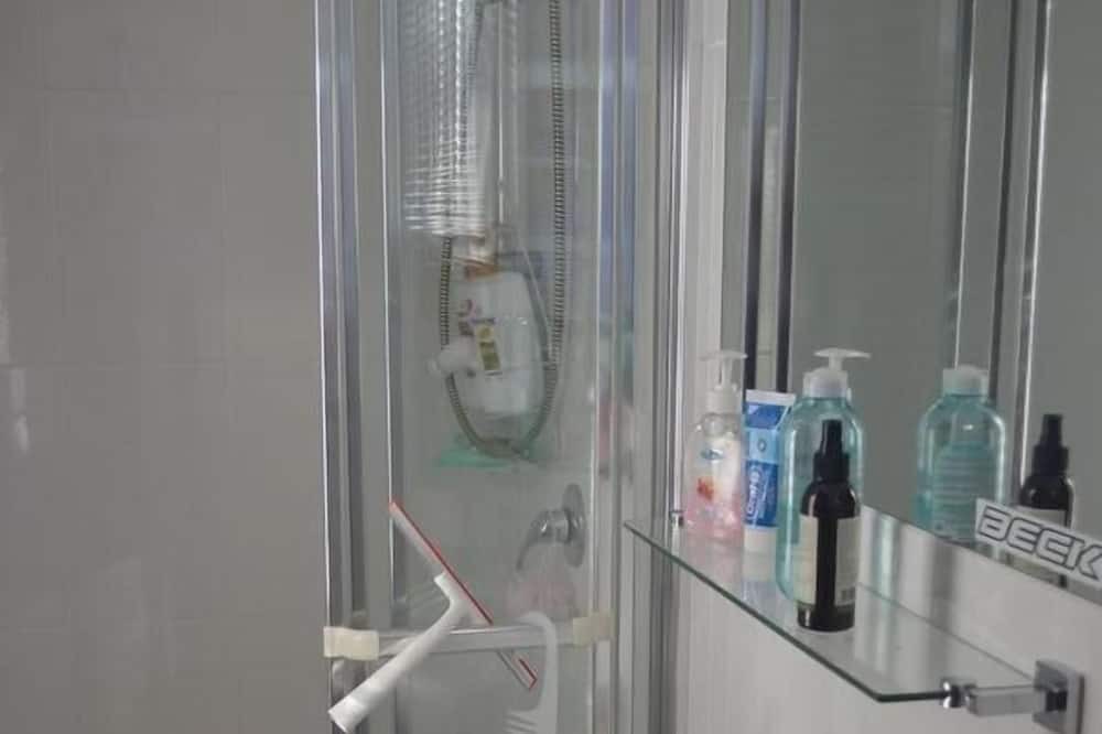 Photo of Bathroom in Wurtulla