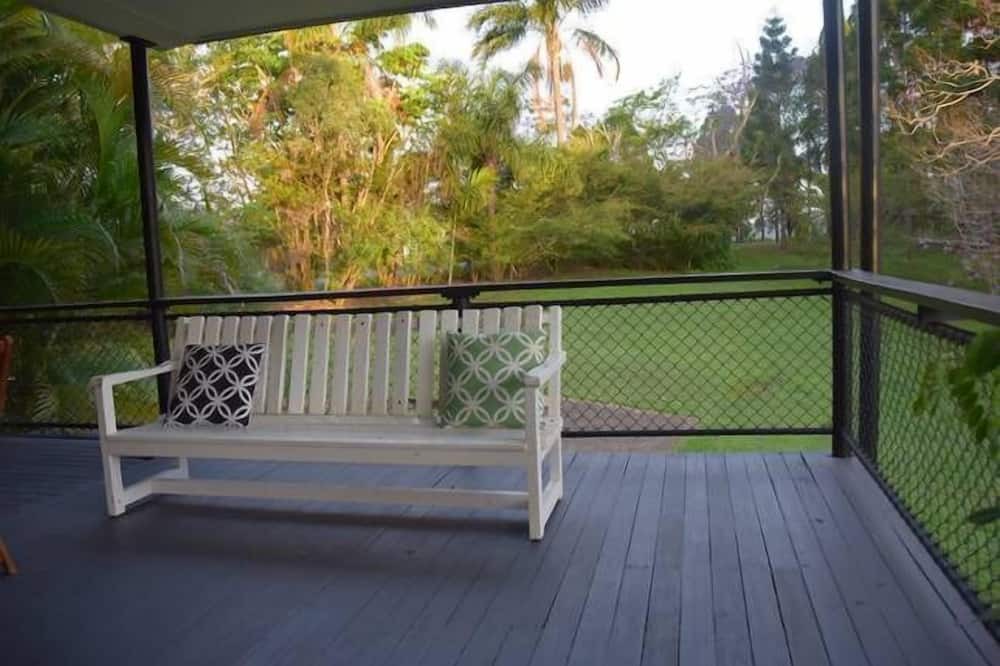 Photo of Patio Balcony in Brookfield