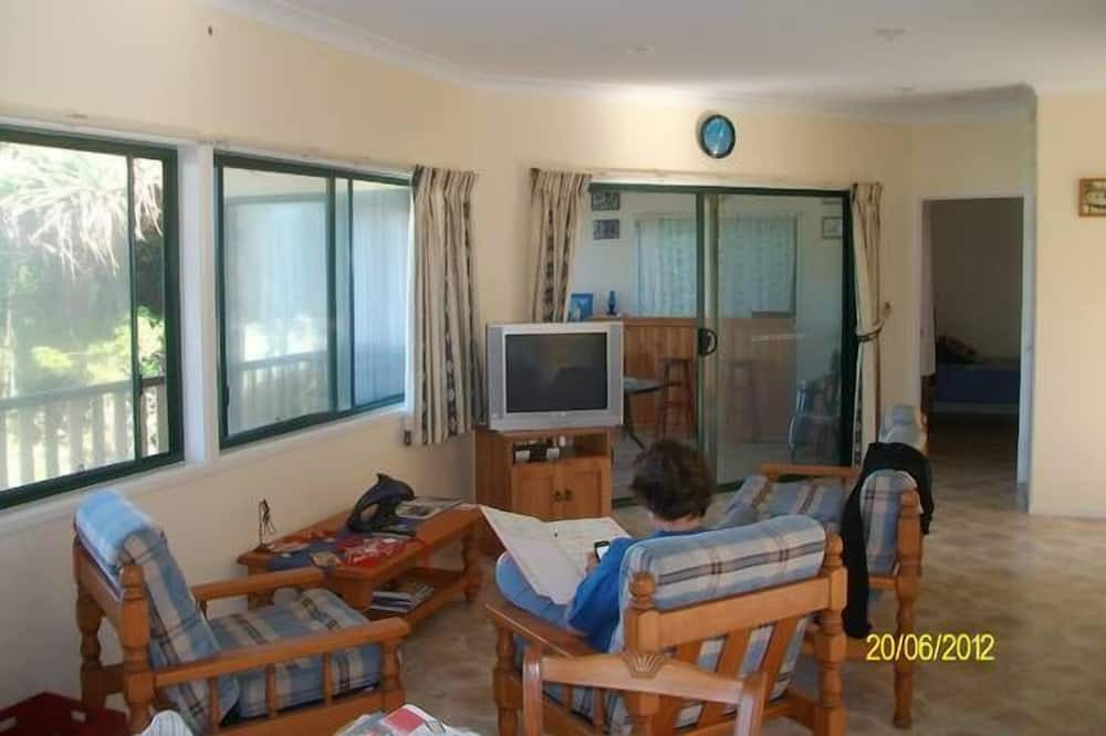 Photo of Livingroom in Happy Valley