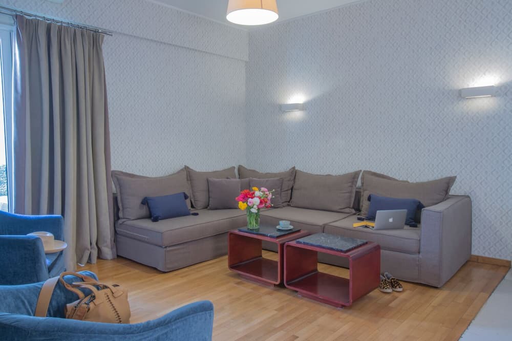 Photo of Livingroom in Ilisia