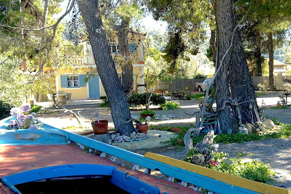 Photo of Outdoor in Psatha