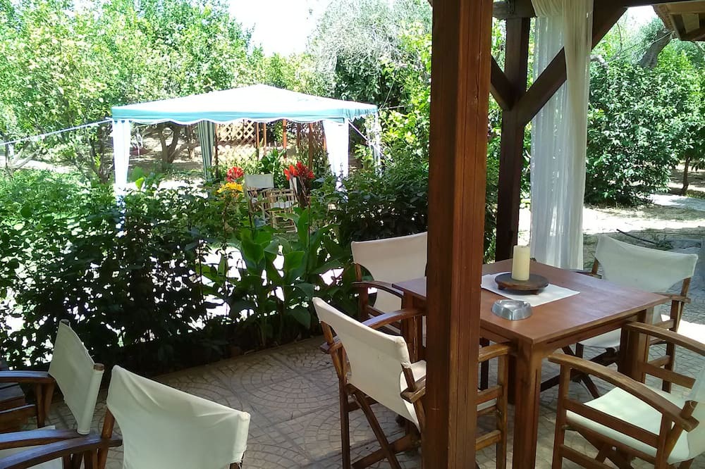 Photo of Patio Balcony in Neos Erineos
