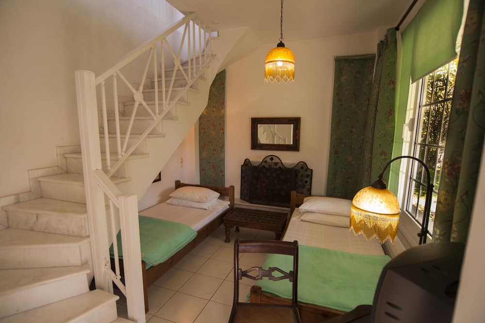 Photo of Bedroom in Neos Erineos