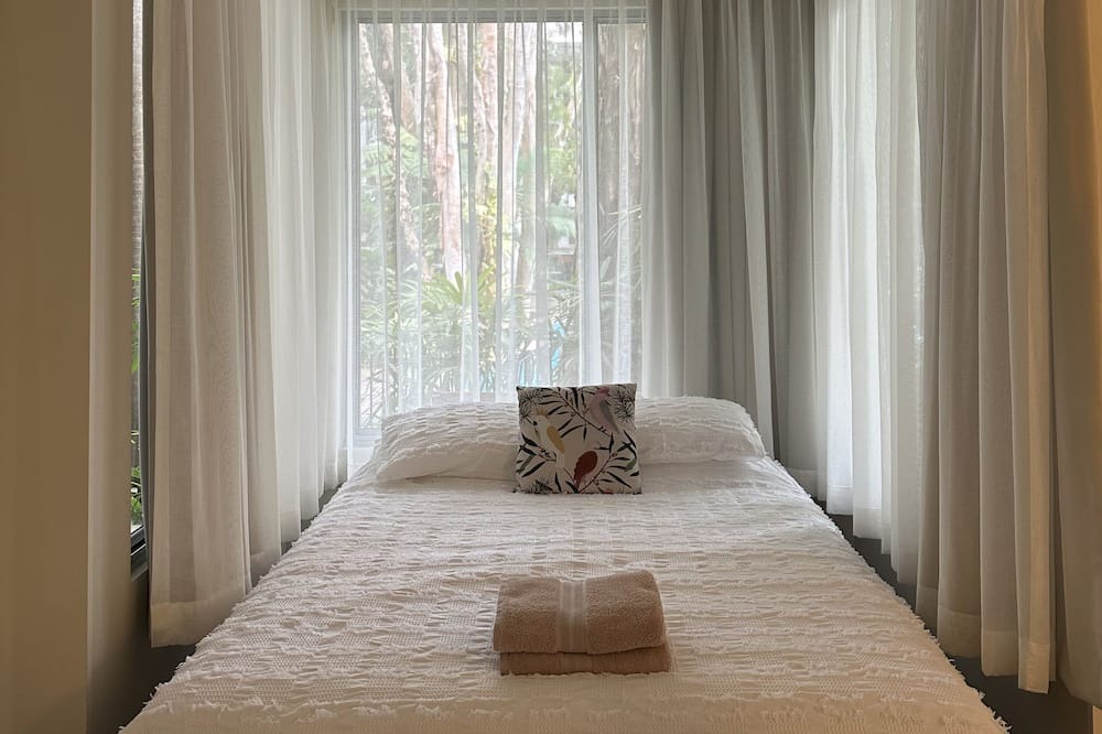 Photo of Bedroom in Palm Cove