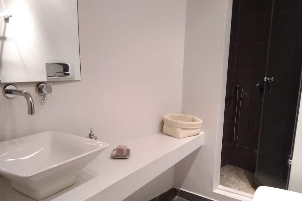 Photo of Bathroom in Kiveri