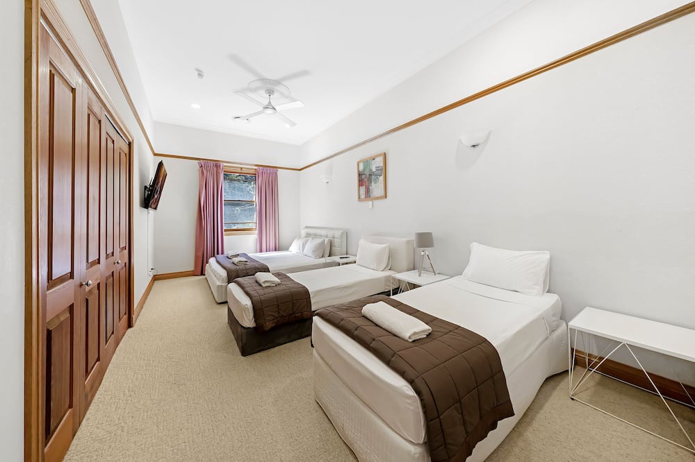 Photo of Bedroom in Advancetown