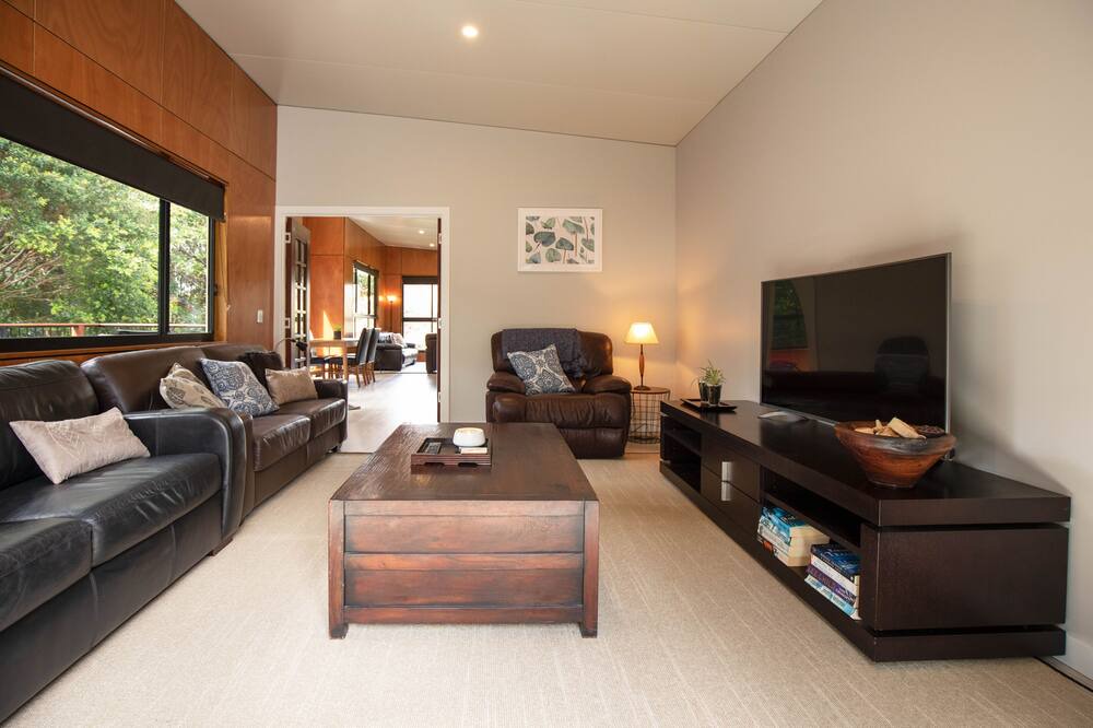 Photo of Livingroom in Springbrook