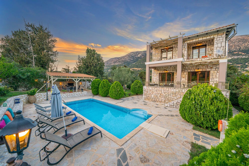 Photo of Outdoor in Logarata
