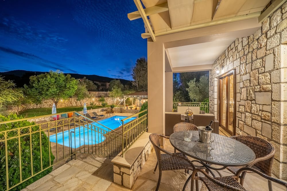 Photo of Patio Balcony in Logarata