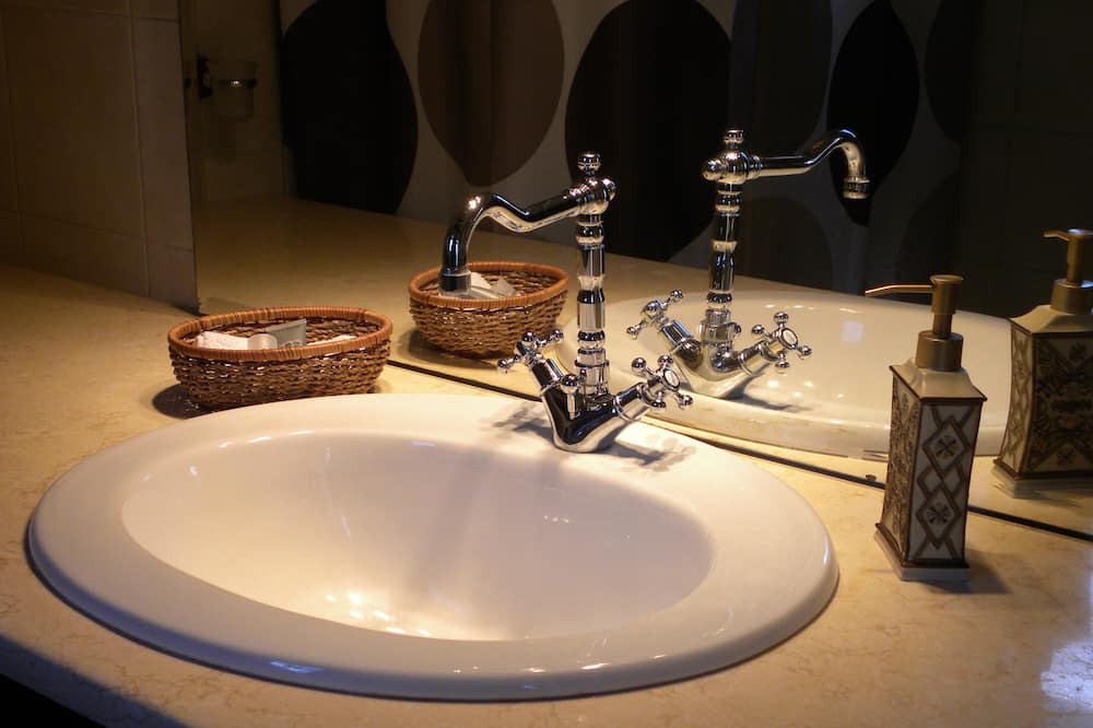 Photo of Bathroom in Logarata