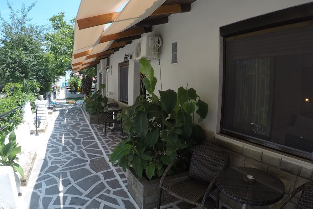 Photo of Outdoor in Chrisi Akti