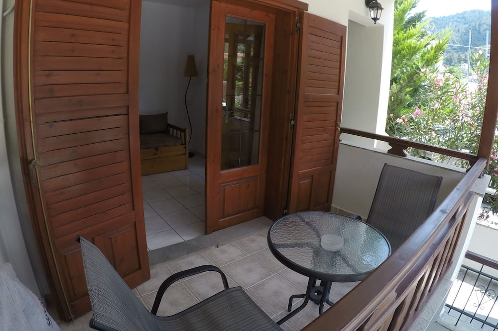 Photo of Patio Balcony in Chrisi Akti