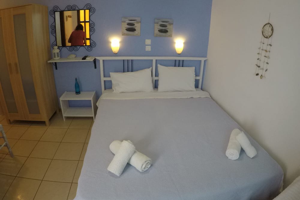 Photo of Bedroom in Chrisi Akti