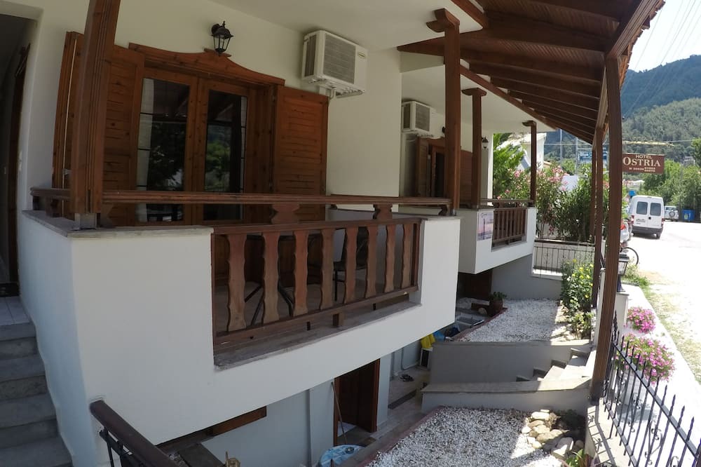 Photo of Outdoor in Chrisi Akti