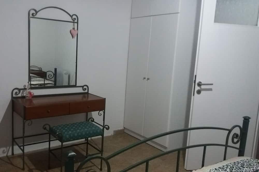 Photo of Bedroom in Katakolo