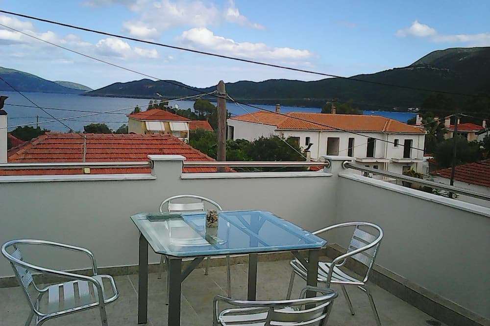 Photo of Patio Balcony in Karavomylos