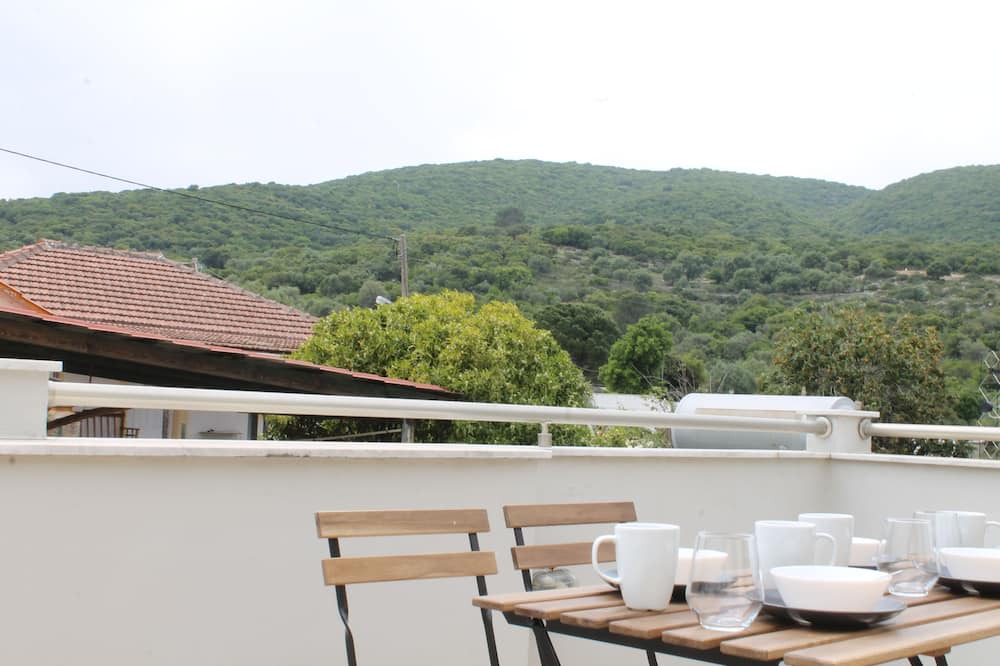 Photo of Patio Balcony in Karavomylos