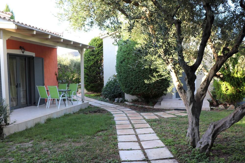 Photo of Outdoor in Plepi