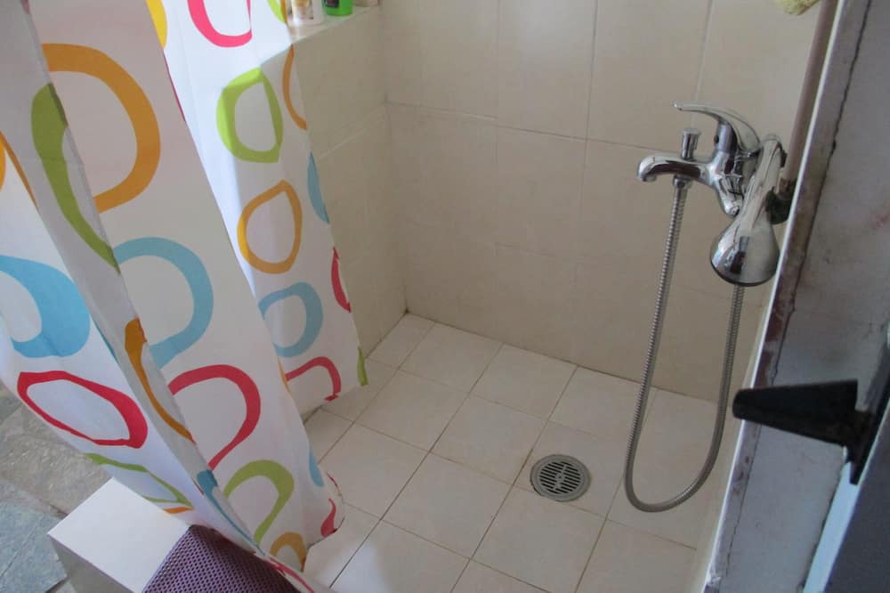 Photo of Bathroom in Perdhika