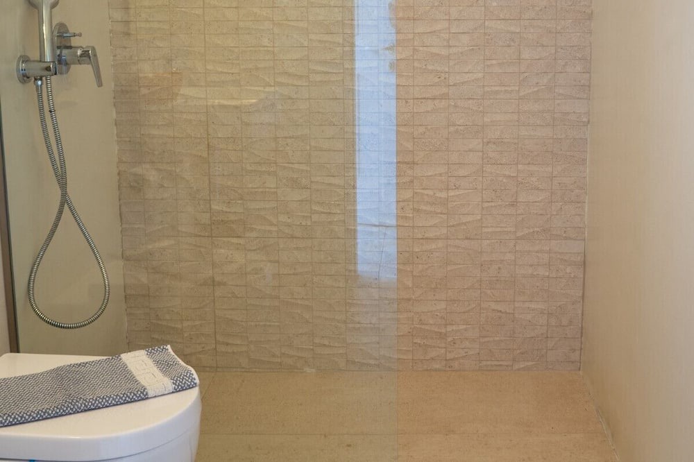 Photo of Bathroom in Ntomata