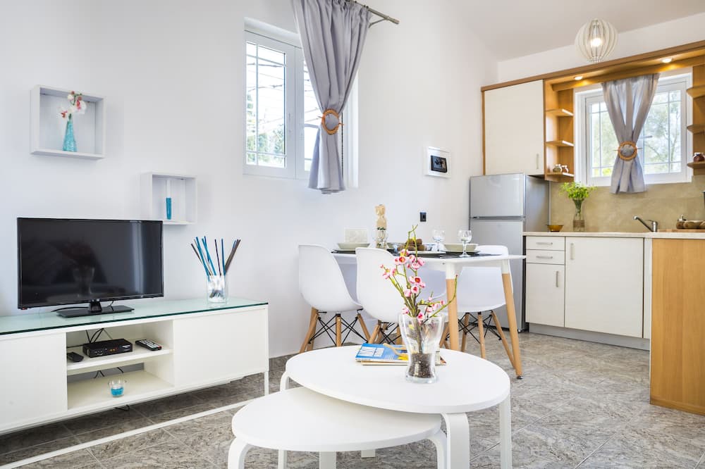Photo of Livingroom in Ntomata