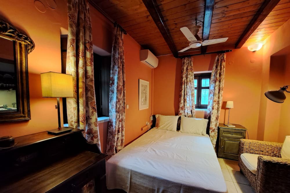 Photo of Bedroom in Alika