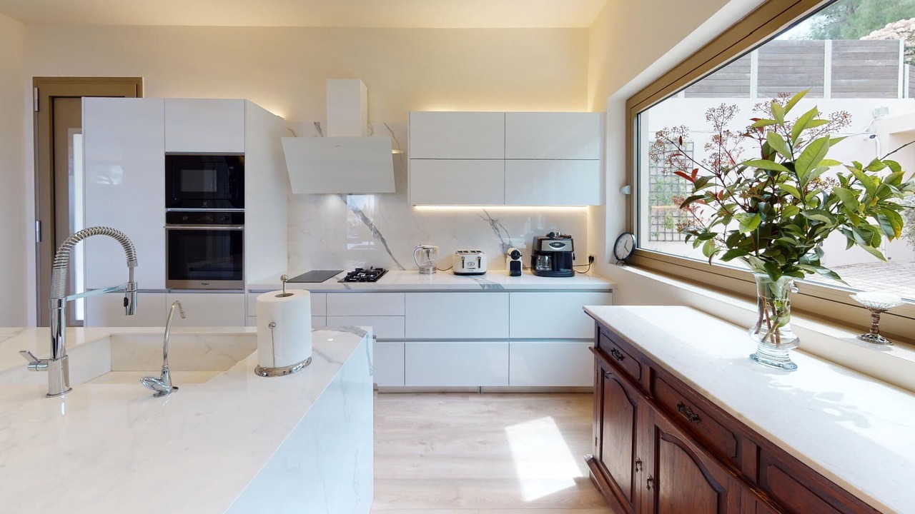 Photo of Kitchen in Saronikos