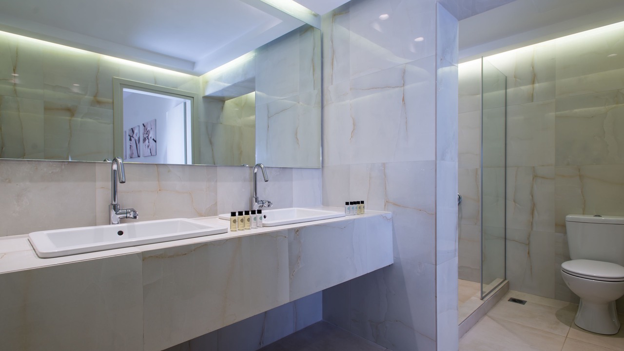 Photo of Bathroom in Agia Anna Beach