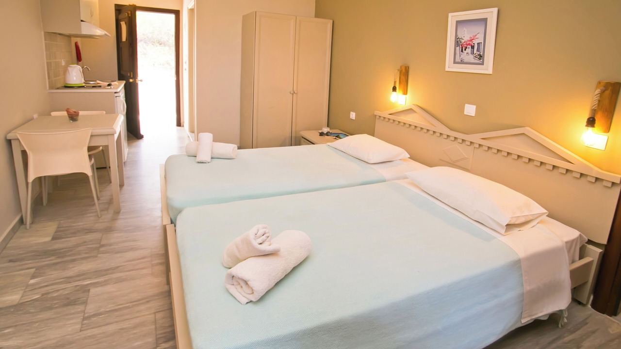 Photo of Others in Mirties