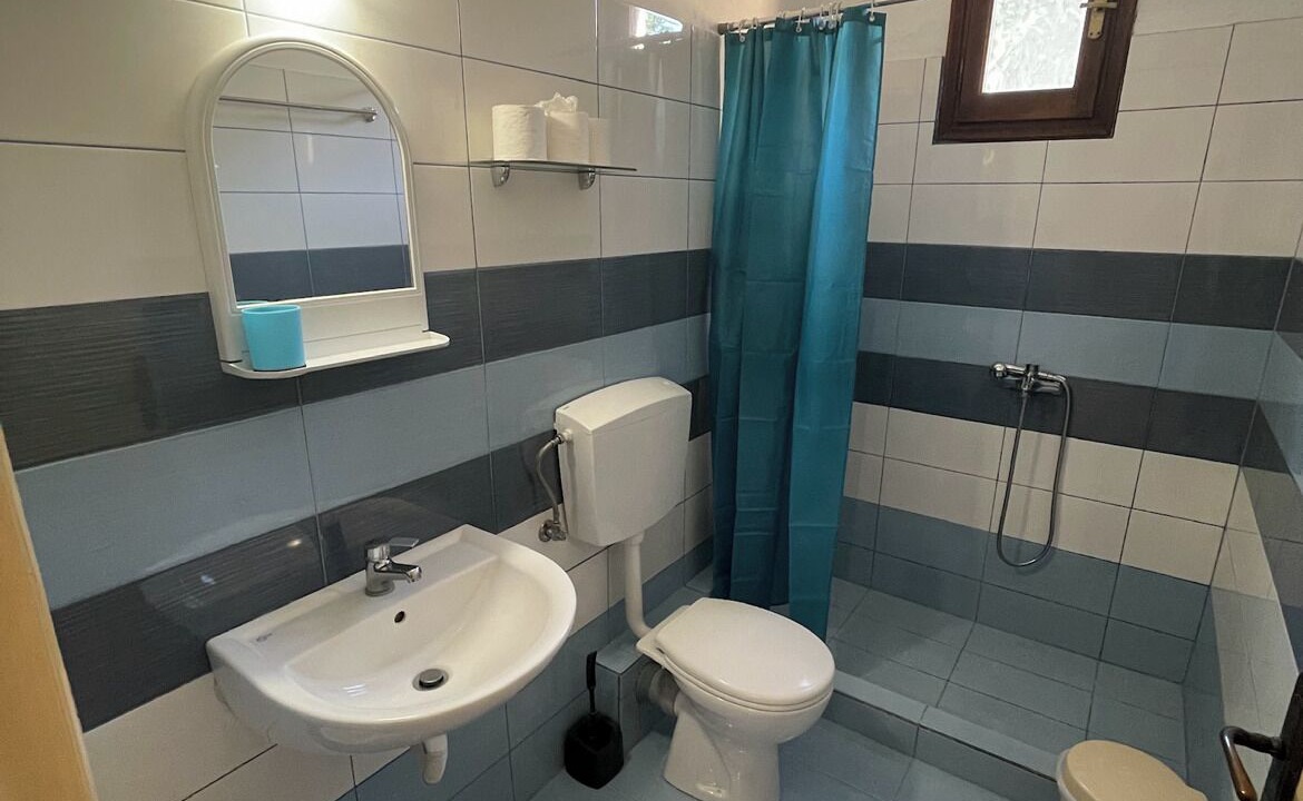 Photo of Bathroom in Platania