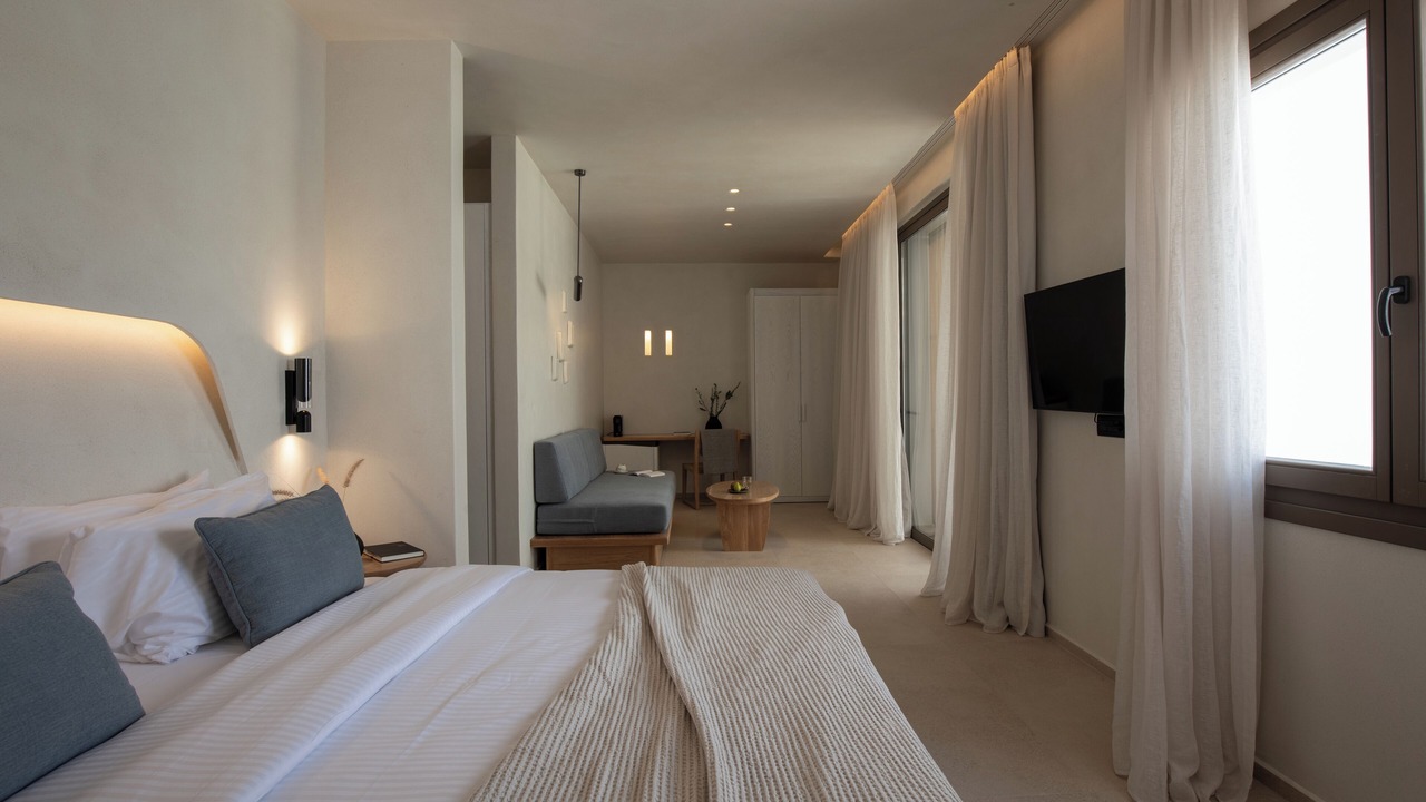 Photo of Bedroom in Platis Gialos