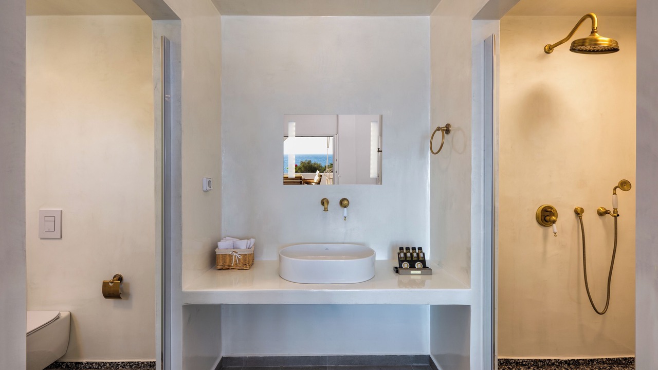 Photo of Bathroom in Kamari