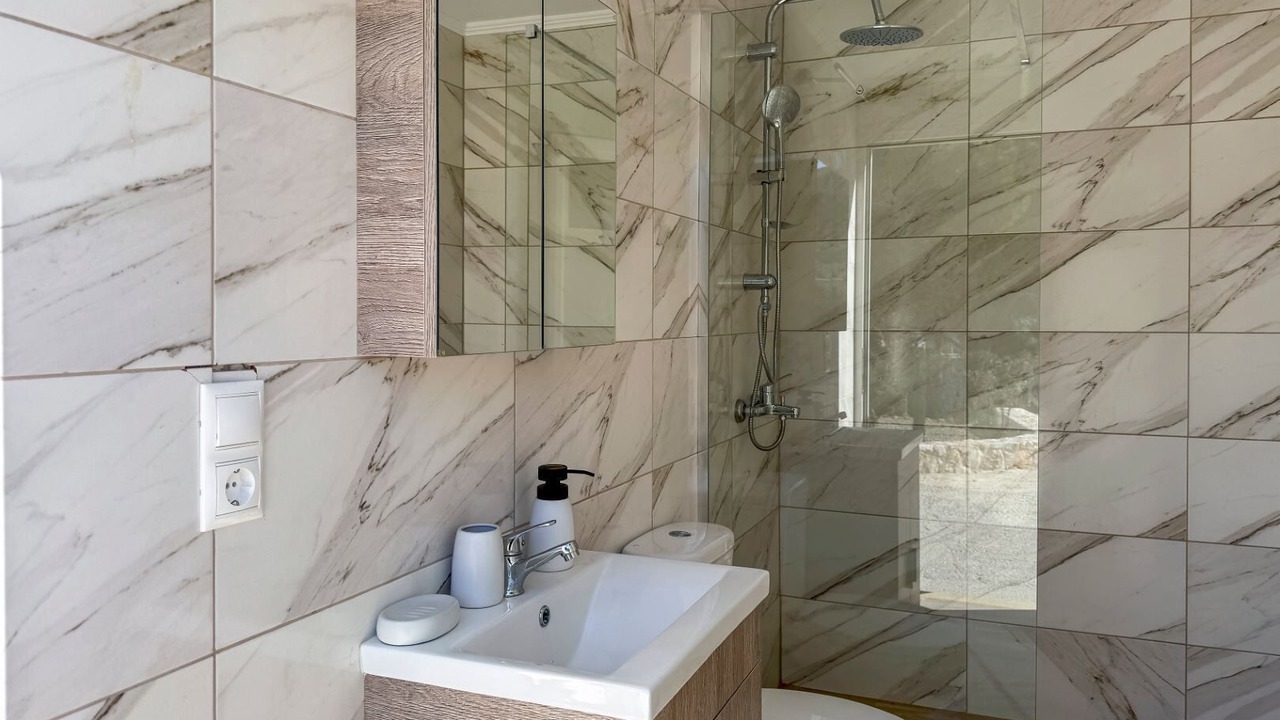 Photo of Bathroom in Varipetron